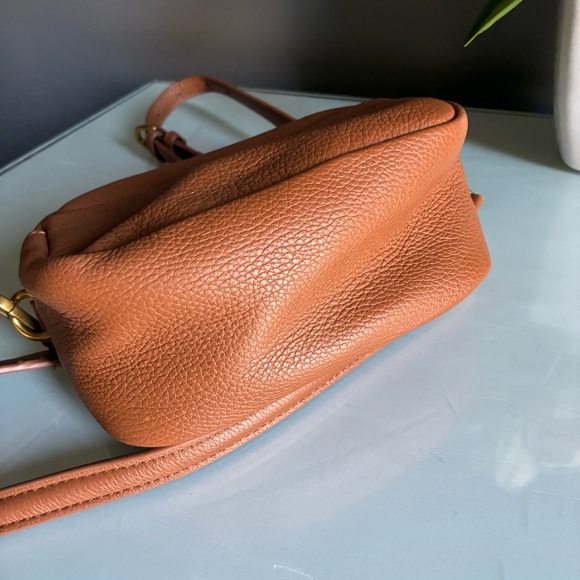 Etienne Aigner Mini Leather Crossbody Camera Bag - Picture 3 of 9